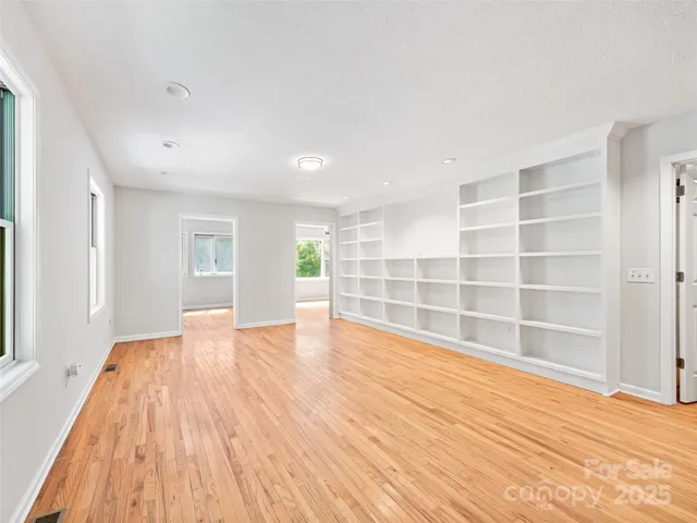 $498,000 | 1393 Bald Mountain Road, Burnsville, NC 28714