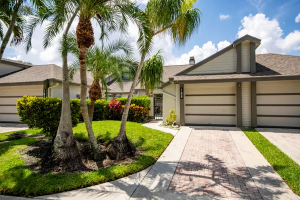 $370,000 | 109 Landings Boulevard, Greenacres, FL 33413