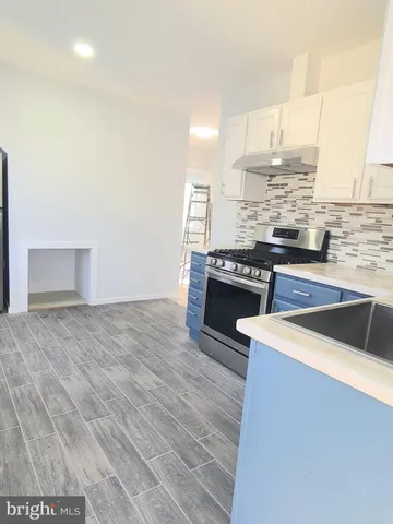 $2,300 | 73 Oak Lane, Unit 2, Trenton, NJ 08618