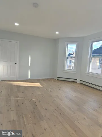 $2,300 | 73 Oak Lane, Unit 2, Trenton, NJ 08618