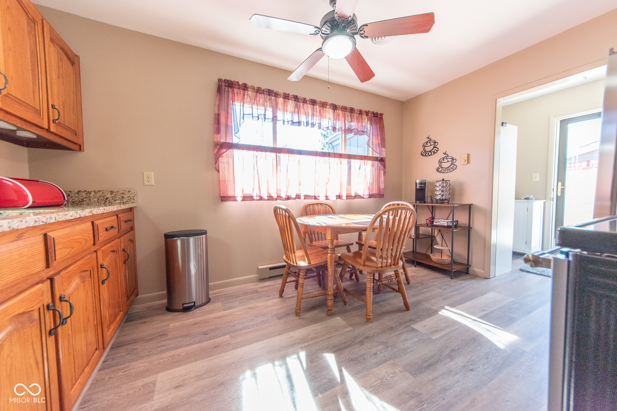 2855 12th Street Columbus, IN 47201 - Photo 9 of 28