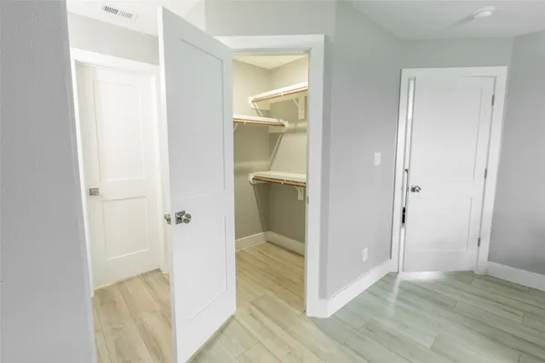 $4,997 | 809 Todville Road, Seabrook, TX 77586