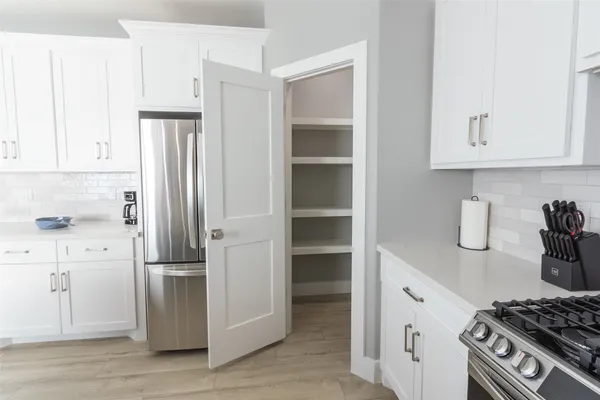 $4,997 | 809 Todville Road, Seabrook, TX 77586