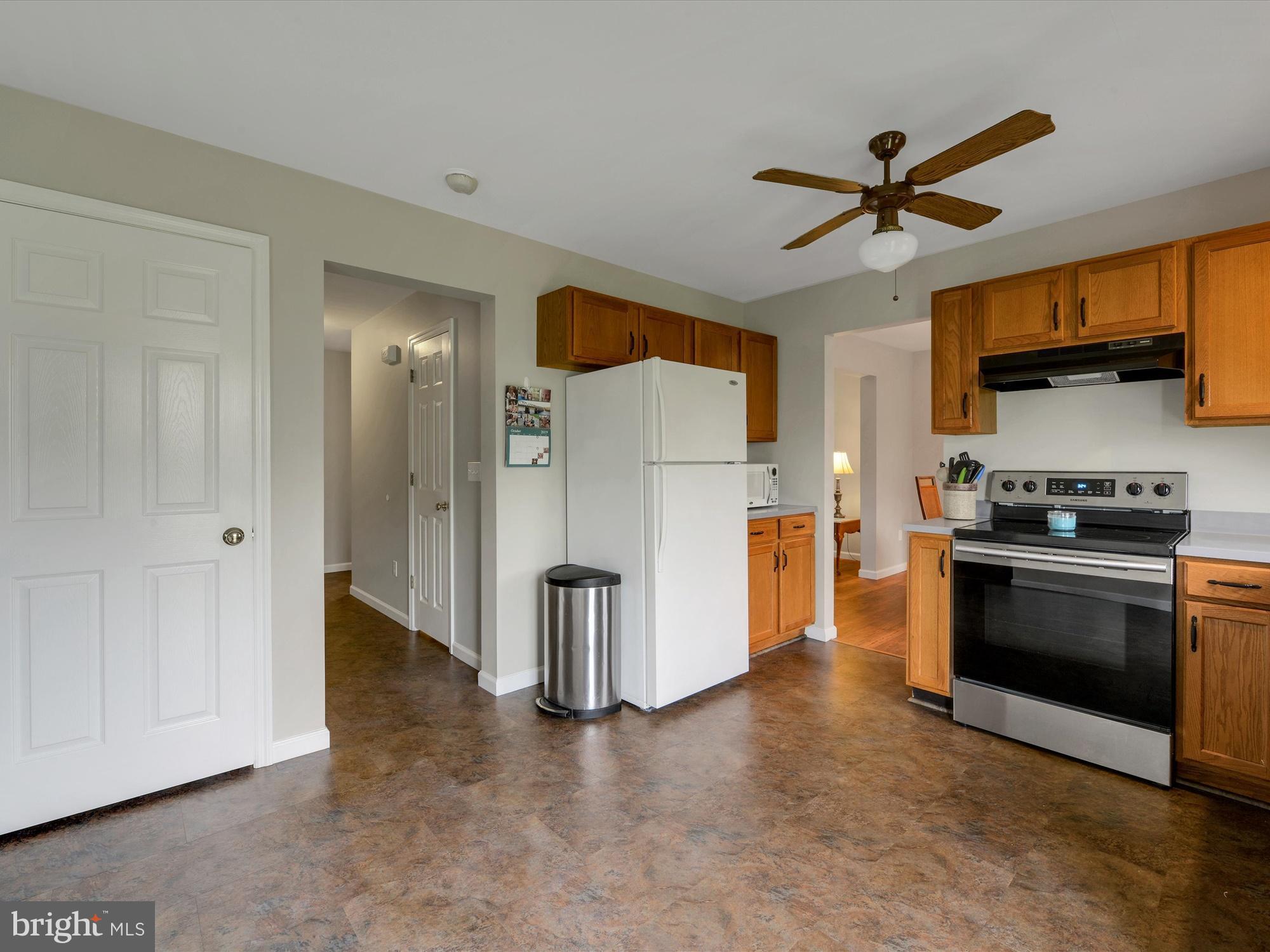 75 Pelham Rd T602 Reinholds, PA 17569 - Photo 11 of 24 Kitchen V3