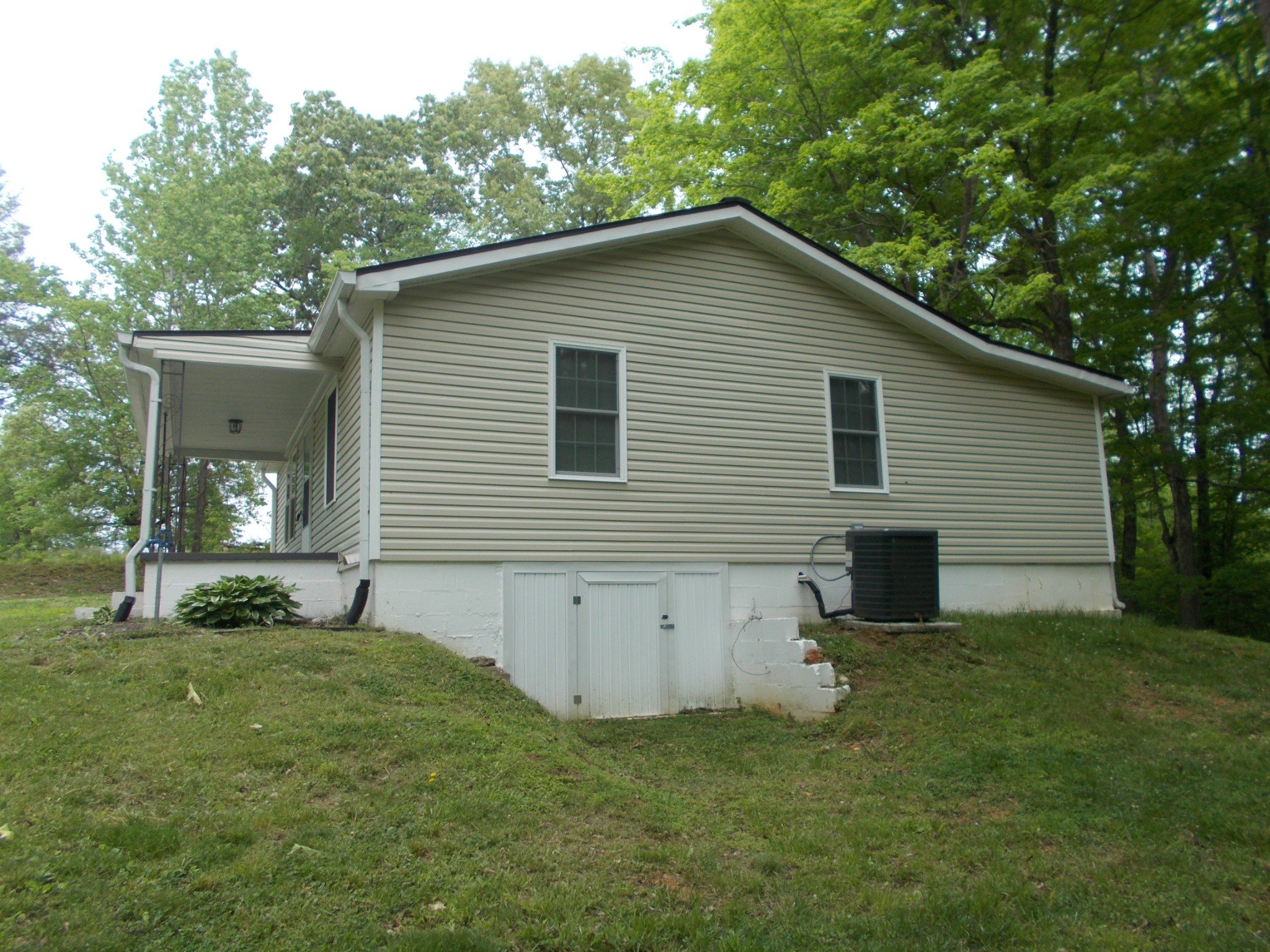 1300 Charlie Reed Road Chapmansboro, TN 37035 - Photo 13 of 21 Gallery Image 13