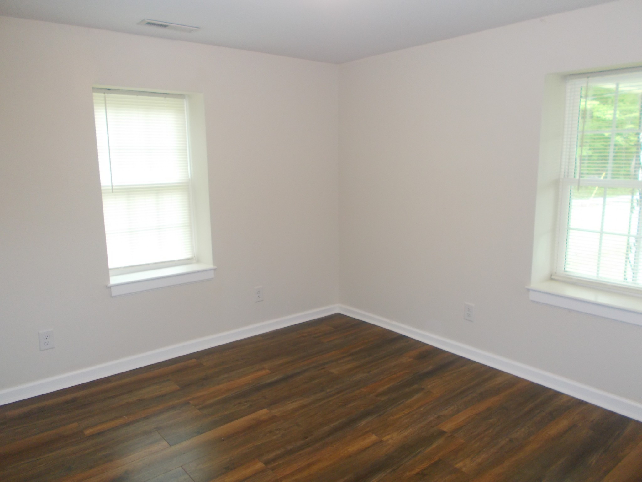 1300 Charlie Reed Road Chapmansboro, TN 37035 - Photo 9 of 21 Gallery Image 9