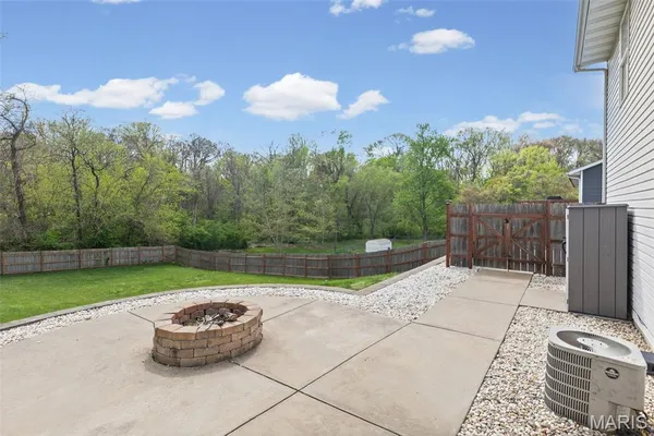 $299,900 | 49 Alta Street, Glen Carbon, IL 62034