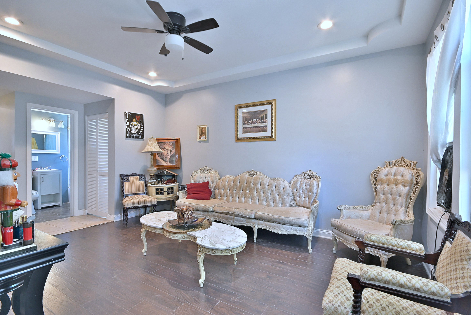 5125 South Elizabeth Street Chicago, IL 60609 - Photo 9 of 61 a living room with furniture and a wooden floor