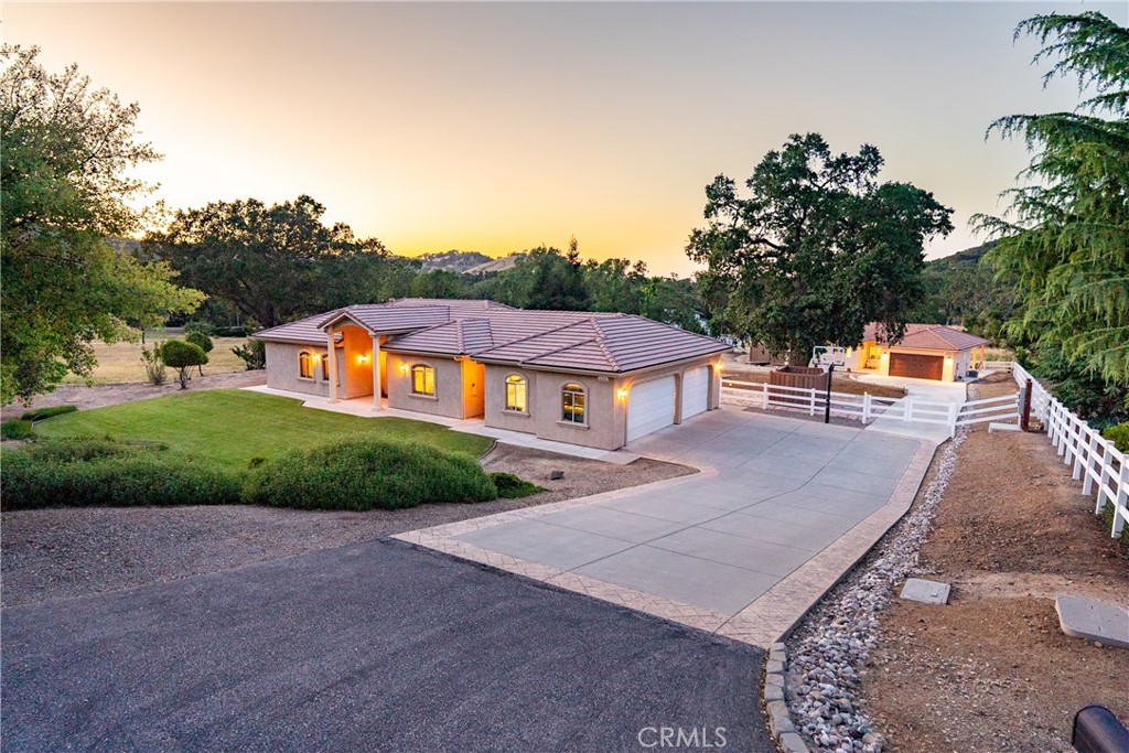 6205 San Gabriel Road Atascadero, CA 93422 - Photo 1 of 59