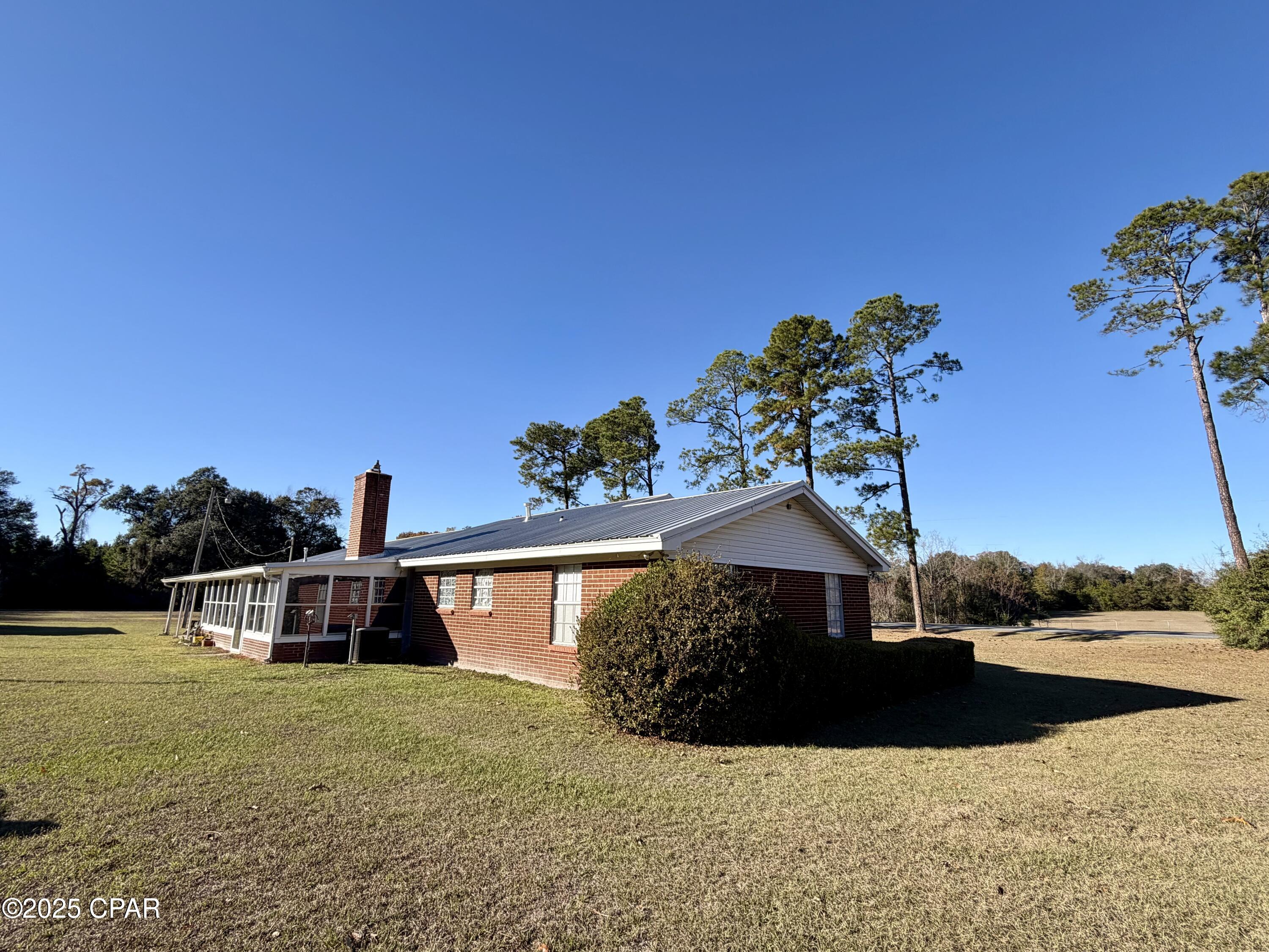 5459 Highway 2 Bascom, FL 32423 - Photo 28 of 47