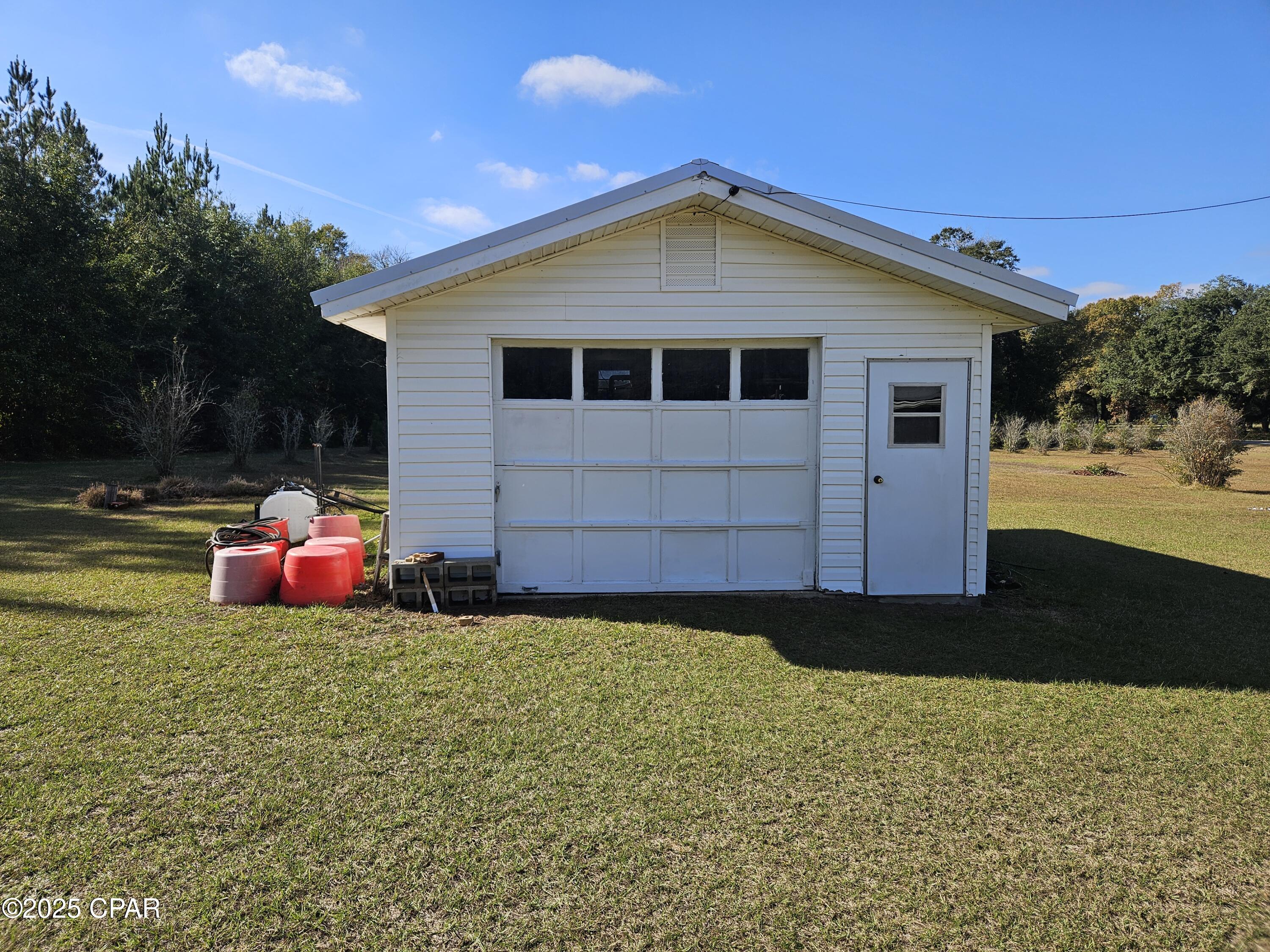 5459 Highway 2 Bascom, FL 32423 - Photo 31 of 47