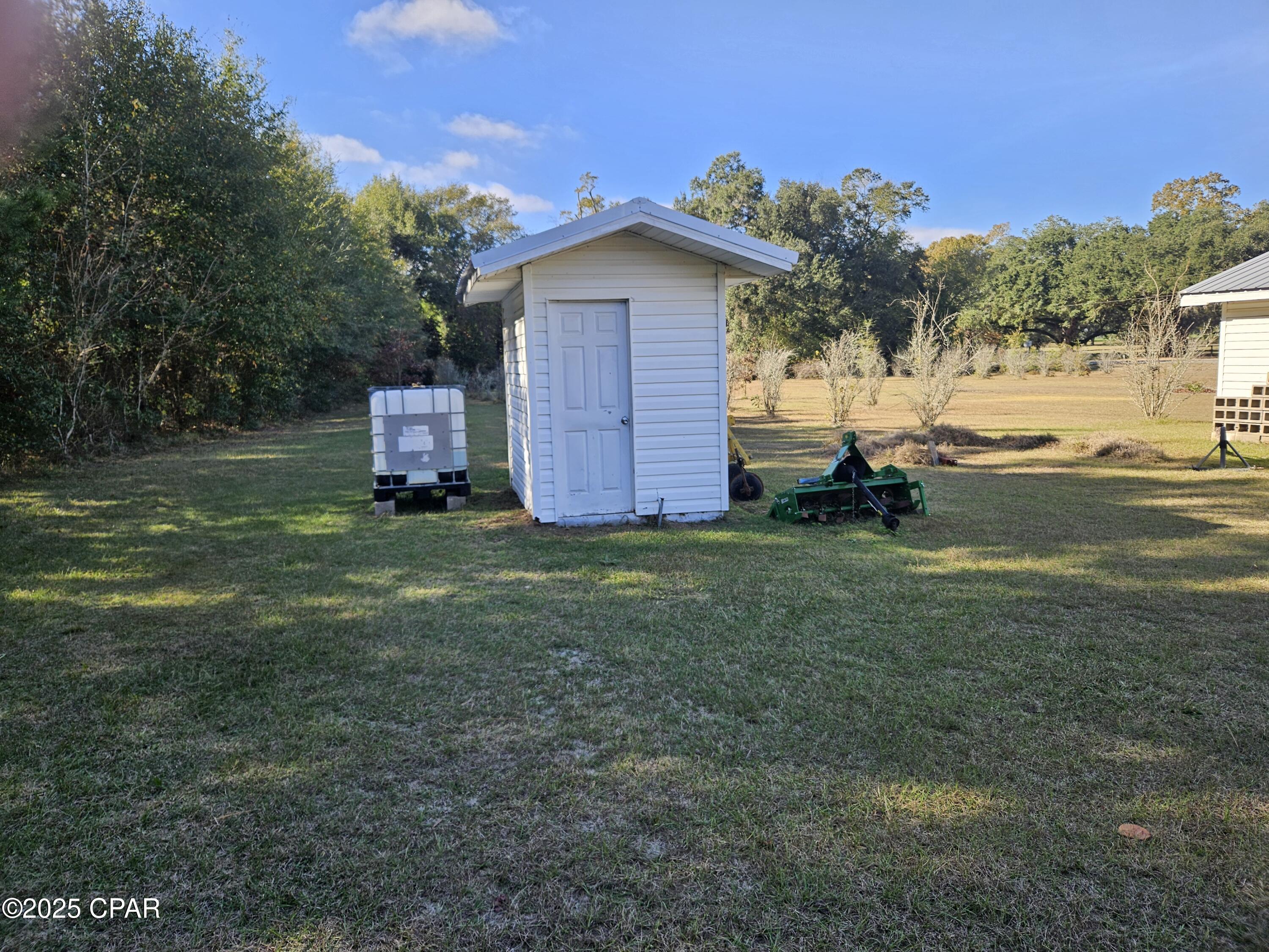 5459 Highway 2 Bascom, FL 32423 - Photo 34 of 47