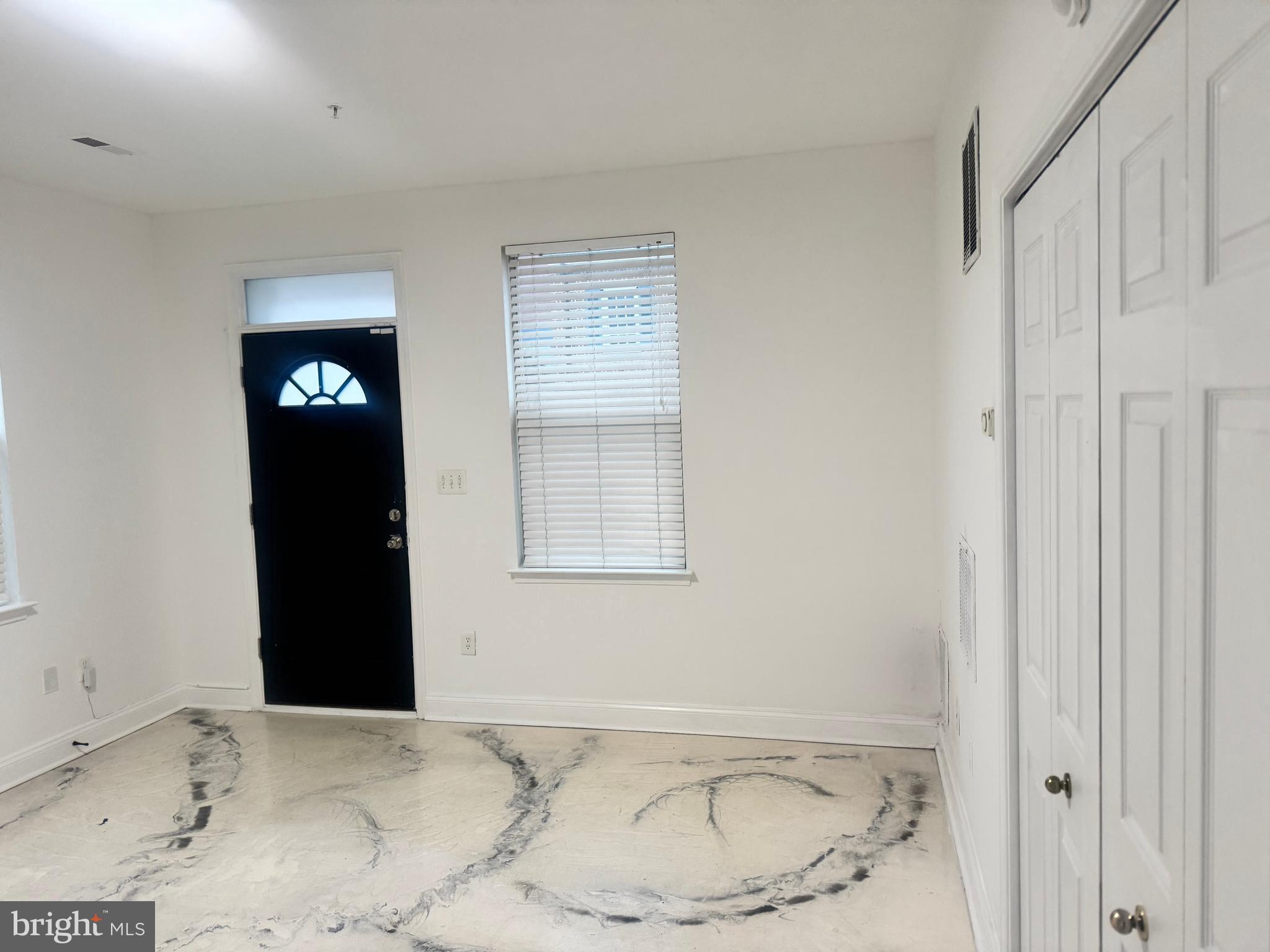 127 Albemarle Street, Unit 36 Baltimore, MD 21202 - Photo 5 of 25 a view of a livingroom with a window