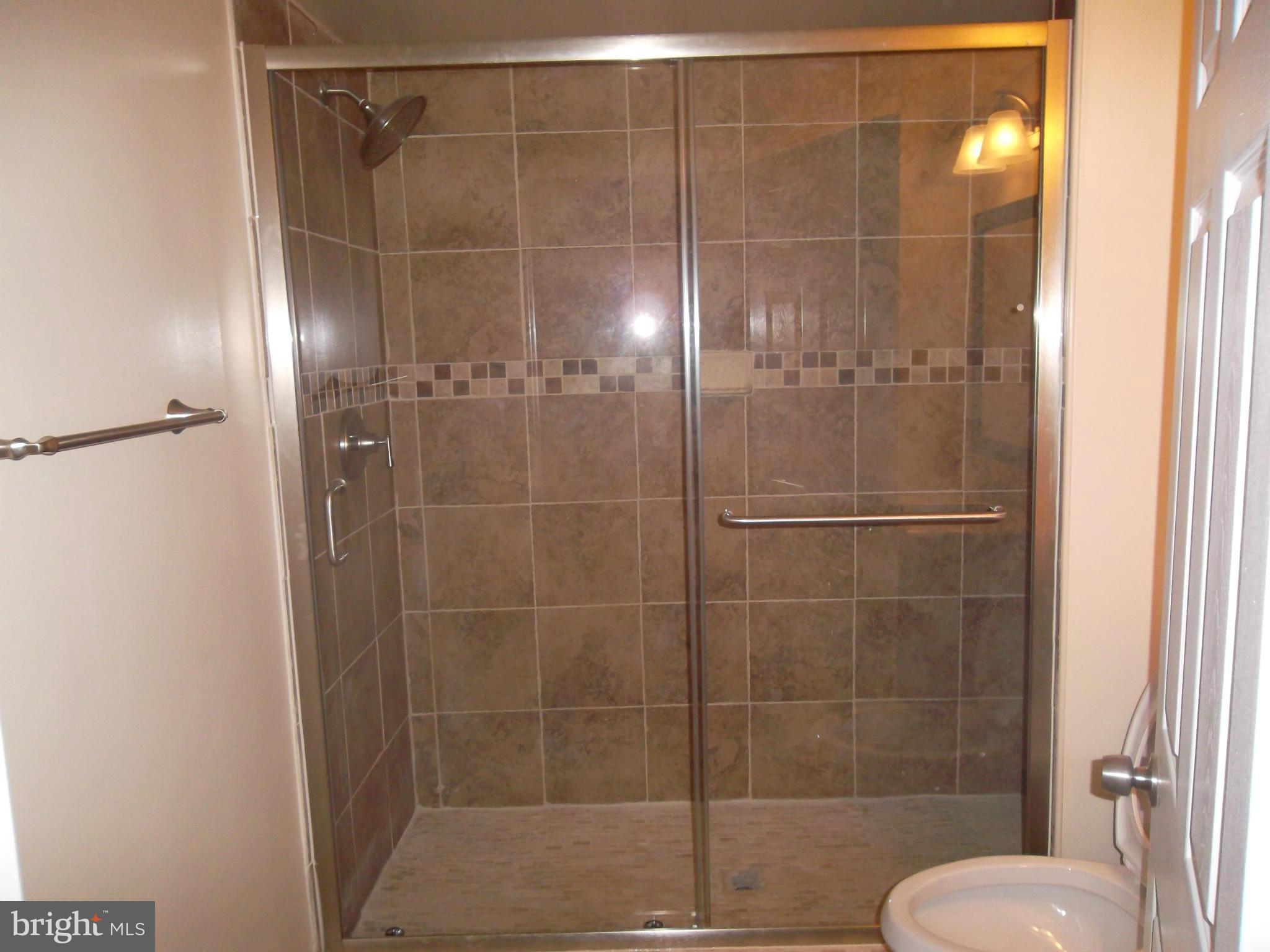 14504 April Street Accokeek, MD 20607 - Photo 10 of 17 Bath