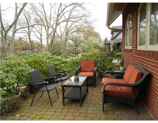 6628 Kinsman Road Pittsburgh, PA 15217 - Photo 14 of 14 Exterior Front. front patio