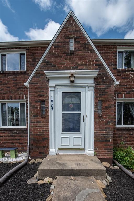1925 James Street Monroeville, PA 15146 - Photo 2 of 20 Gallery Image 2