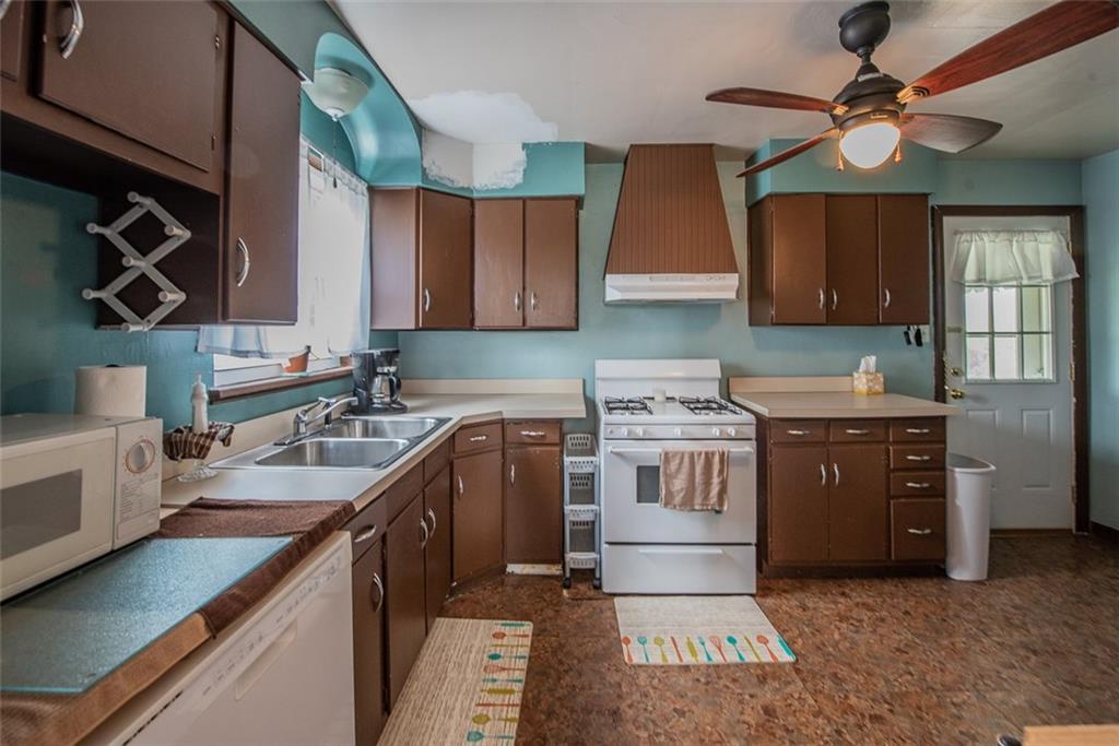 1925 James Street Monroeville, PA 15146 - Photo 6 of 20 Gallery Image 6