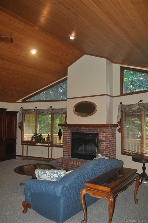 244 Rolling Ridge Loop Burnsville, NC 28714 - Photo 11 of 31 Gallery Image 11