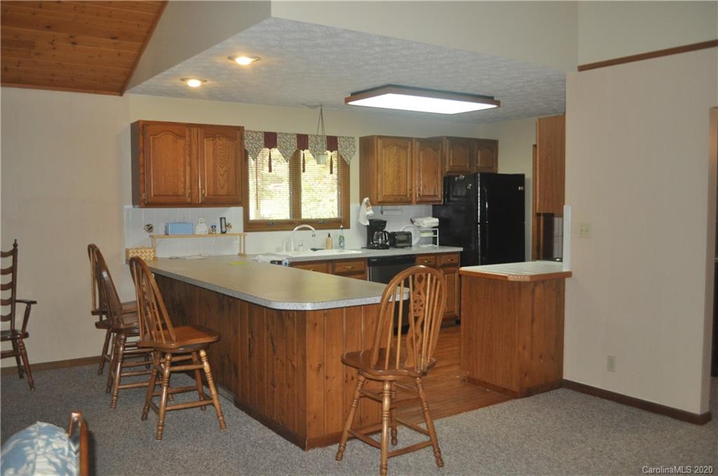 244 Rolling Ridge Loop Burnsville, NC 28714 - Photo 12 of 31 Gallery Image 12