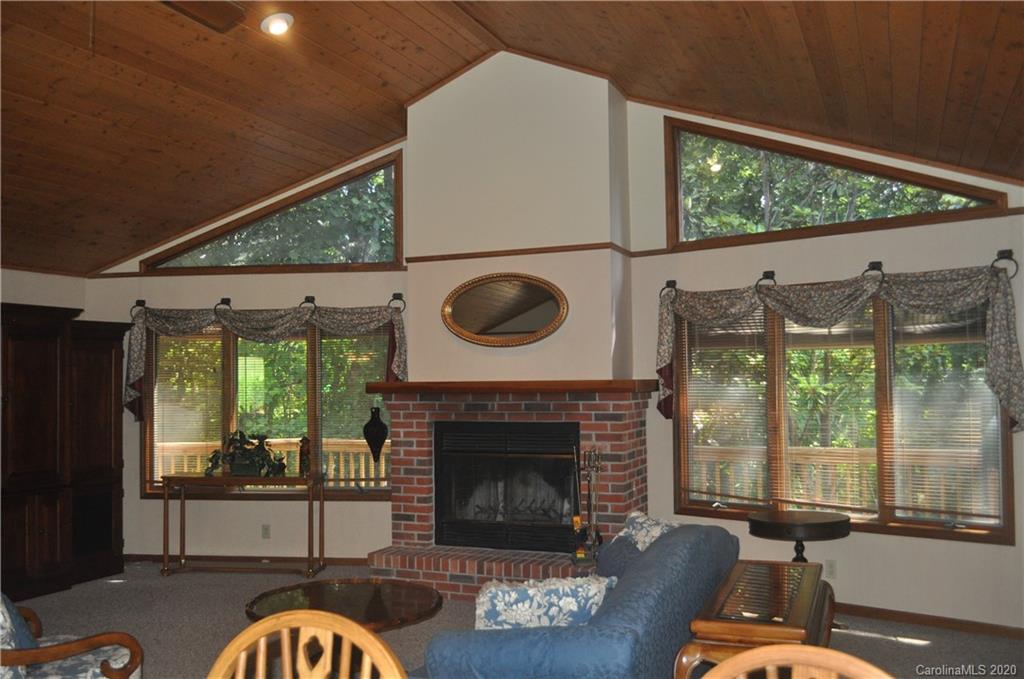 244 Rolling Ridge Loop Burnsville, NC 28714 - Photo 15 of 31 Gallery Image 15