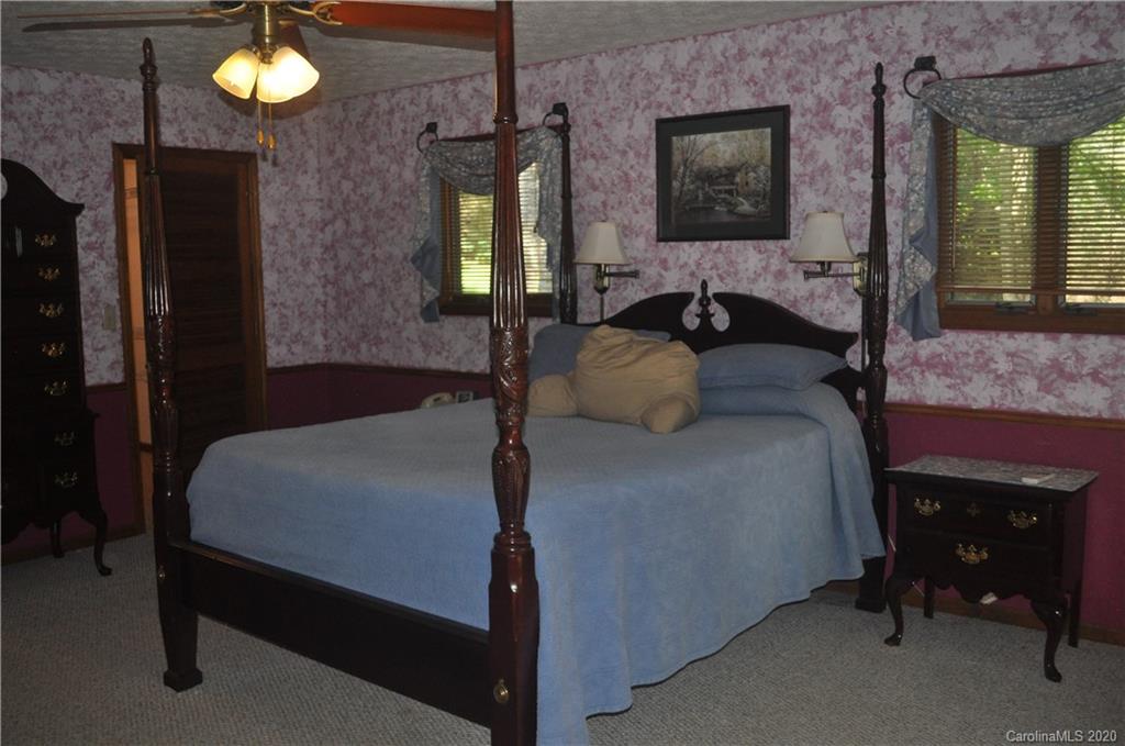 244 Rolling Ridge Loop Burnsville, NC 28714 - Photo 18 of 31 Gallery Image 18