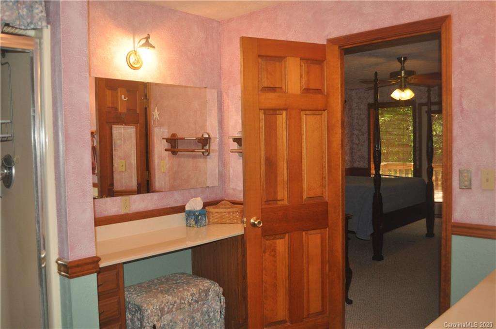 244 Rolling Ridge Loop Burnsville, NC 28714 - Photo 20 of 31 Gallery Image 20