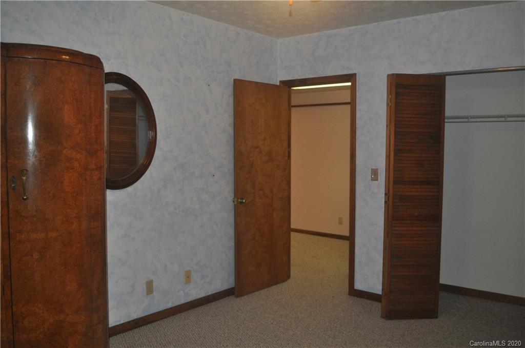 244 Rolling Ridge Loop Burnsville, NC 28714 - Photo 27 of 31 Gallery Image 27