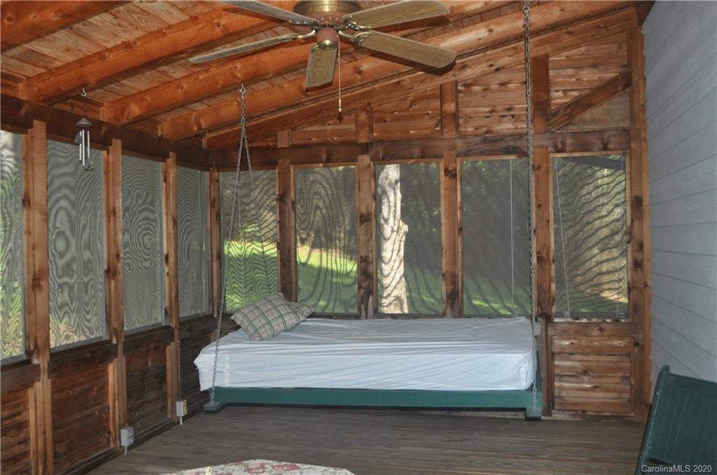 244 Rolling Ridge Loop Burnsville, NC 28714 - Photo 28 of 31 Gallery Image 28