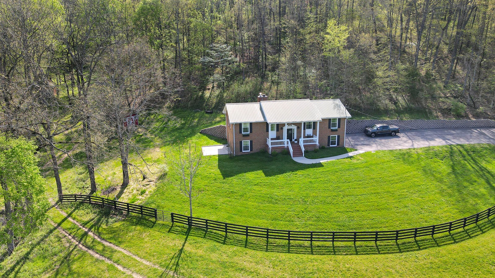 3876 Robinson Road Thompson's Station, TN 37179 - Photo 1 of 69 Gallery Image 1