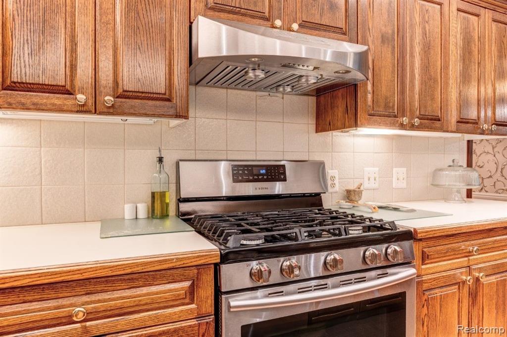 28265 West 14 Mile Road Farmington Hills, MI 48334 - Photo 39 of 69