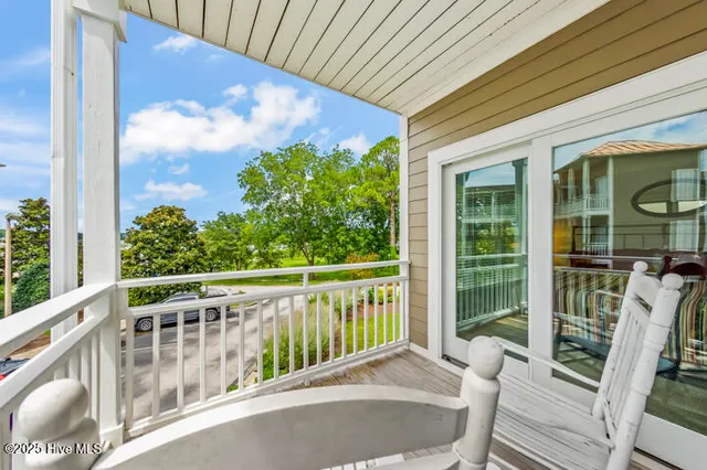 $359,500 | 300 Midyette Street, Unit B8, Oriental, NC 28571