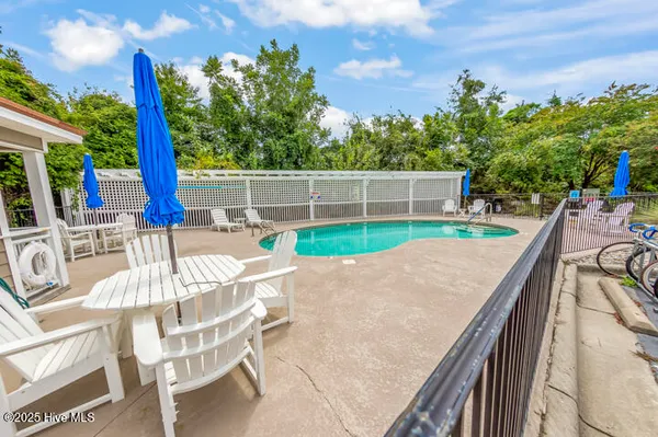 $349,500 | 300 Midyette Street, Unit B8, Oriental, NC 28571