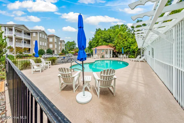 $359,500 | 300 Midyette Street, Unit B8, Oriental, NC 28571