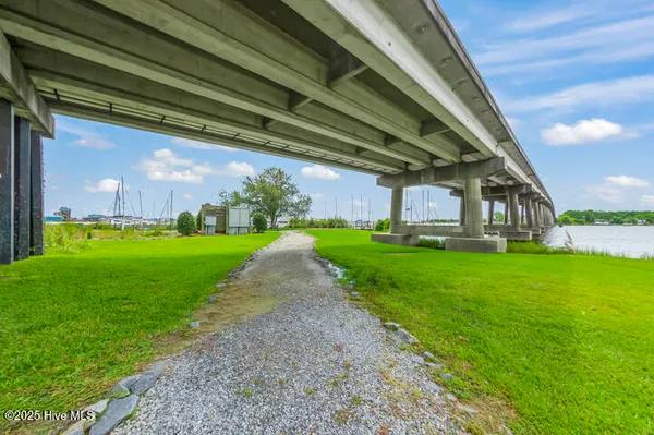 $349,500 | 300 Midyette Street, Unit B8, Oriental, NC 28571