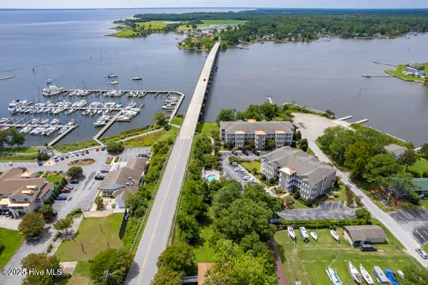 $349,500 | 300 Midyette Street, Unit B8, Oriental, NC 28571