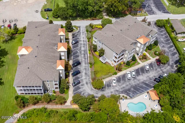 $359,500 | 300 Midyette Street, Unit B8, Oriental, NC 28571