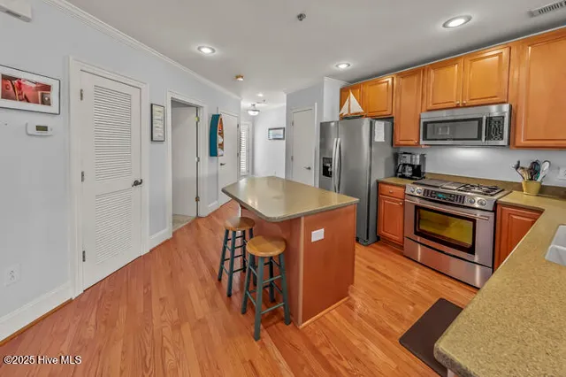 $359,500 | 300 Midyette Street, Unit B8, Oriental, NC 28571