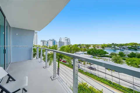 $549,000 | 6305 Indian Creek Drive, Unit 5D, Miami Beach, FL 33141