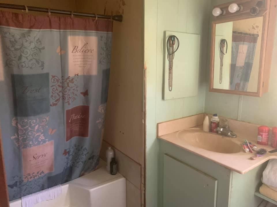 401 Smith Road DeFuniak Springs, FL 32433 - Photo 5 of 9 109077178_10220380813367583_200607261605