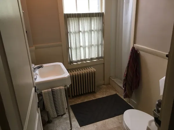 $1,950 | 21 Leyden Street, Unit 3, Plymouth, MA 02360