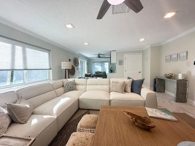 $9,999 | 1820 Bel Air Avenue, Pompano Beach, FL 33062