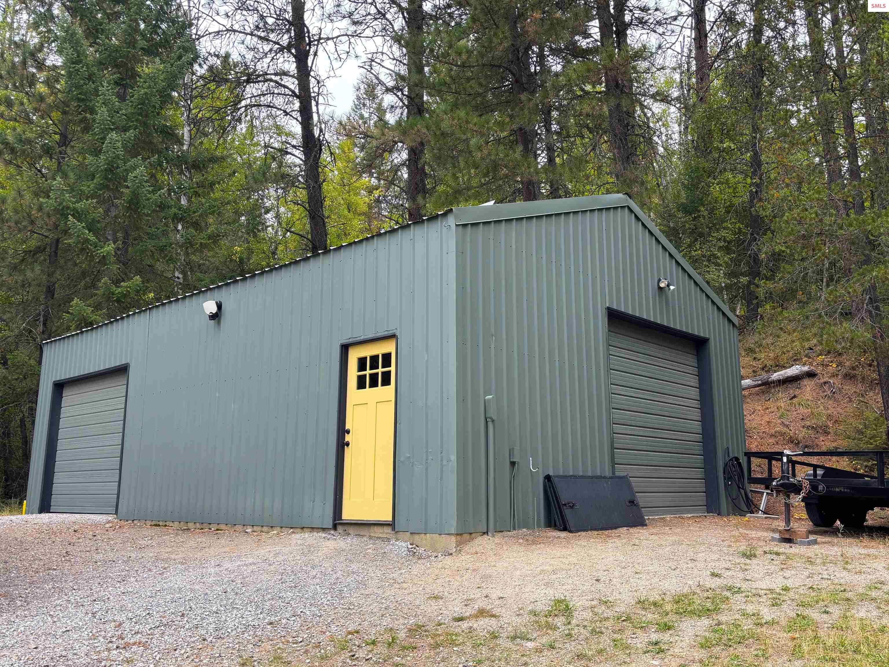 594 Upper Rocky Road Sagle, ID 83860 - Photo 24 of 25 Gallery Image 24