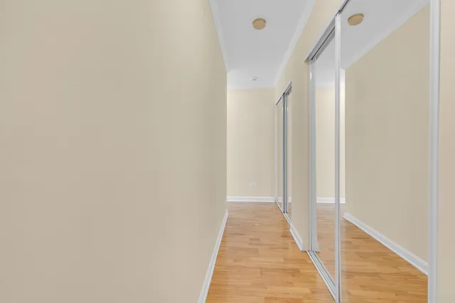 $2,150 | 2407 North Kennicott Drive, Unit 1A, Arlington Heights, IL 60004