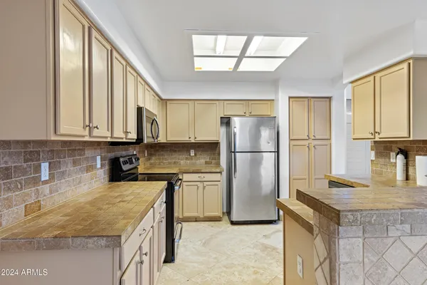 $2,400 | 7223 East Kramer Street, Mesa, AZ 85207