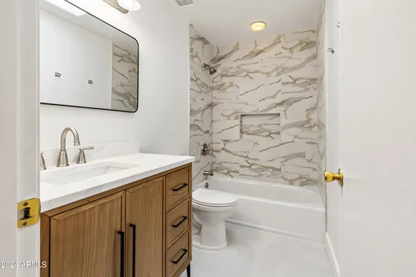 $2,400 | 7223 East Kramer Street, Mesa, AZ 85207