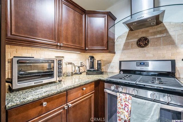 $2,100 | 3220 Altura Avenue, Unit 133, Glendale, CA 91214