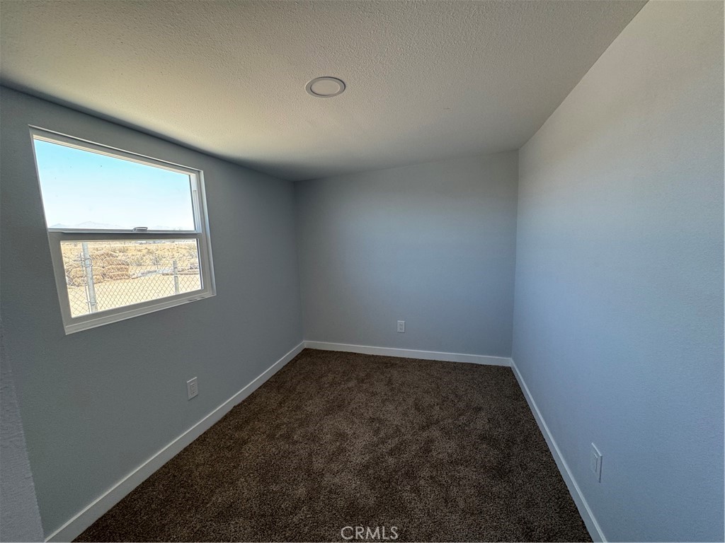 15030 Fairlane Road Lucerne Valley, CA 92356 - Photo 14 of 18