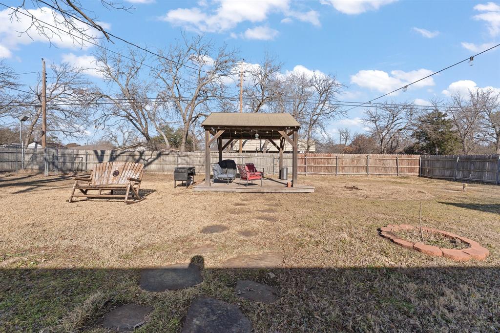700 Euclid Street Cleburne, TX 76033 - Photo 26 of 35 a view of a park with lots of snow