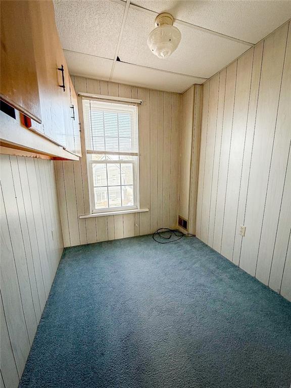 117 Lyon Avenue Butler, PA 16001 - Photo 29 of 43 an empty room with windows