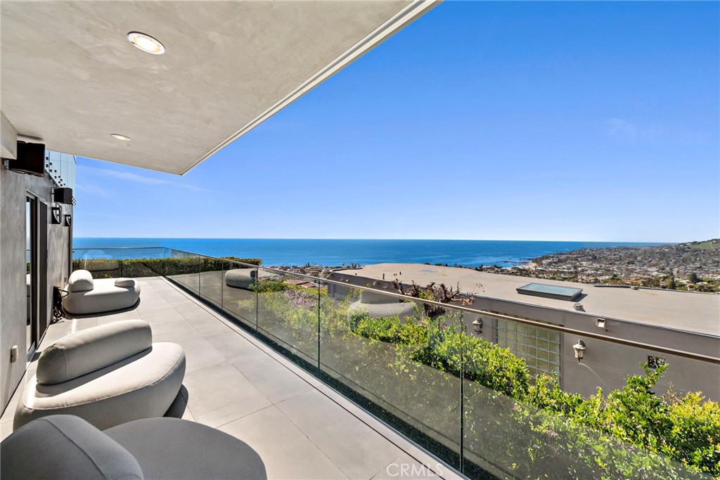 727 Bayview Place Laguna Beach, CA 92651 - Photo 26 of 75